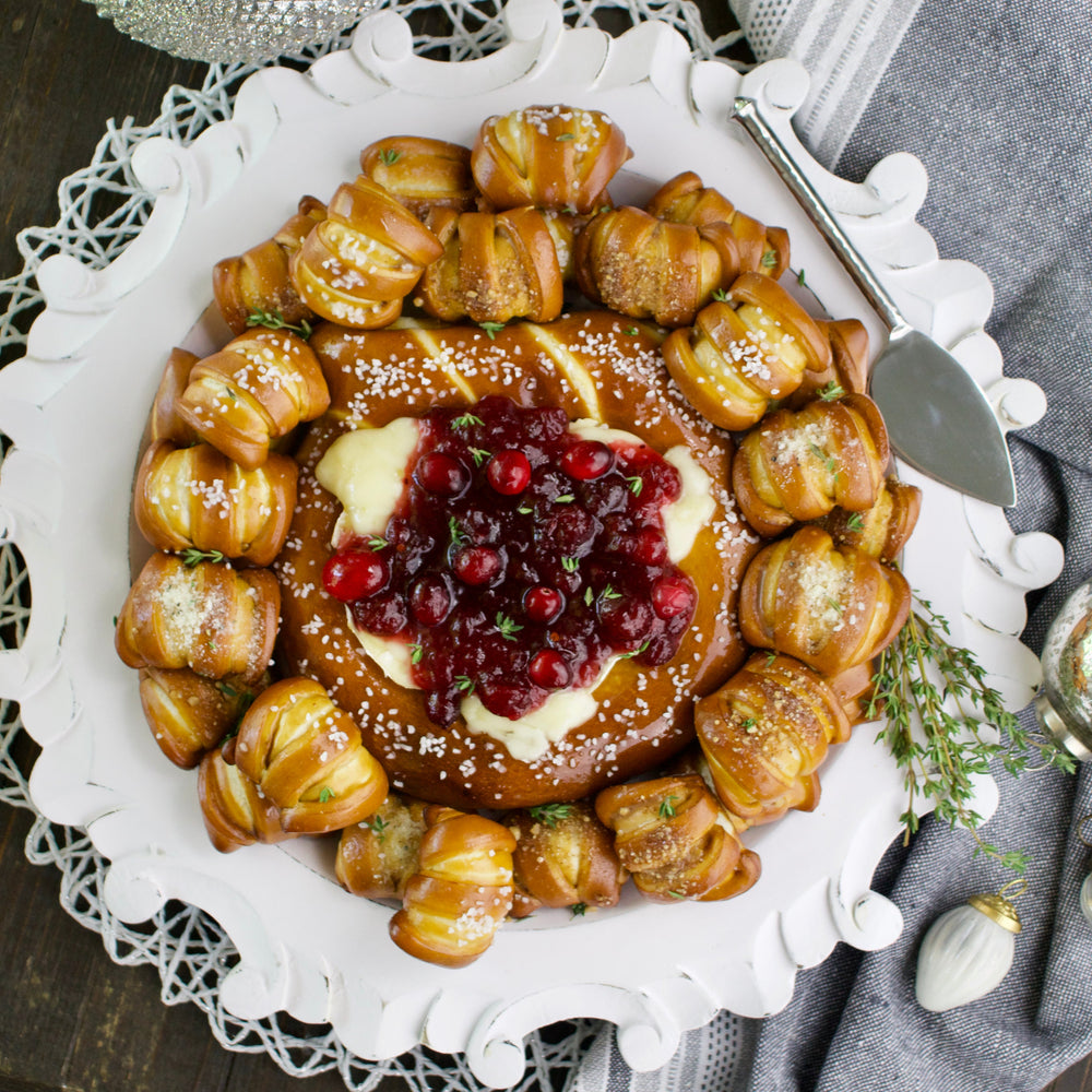 Pull Apart Pretzel, Brie, and Cranberry Bowl